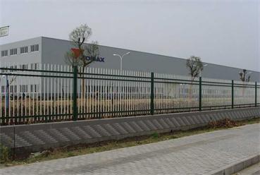 厂区外围护栏